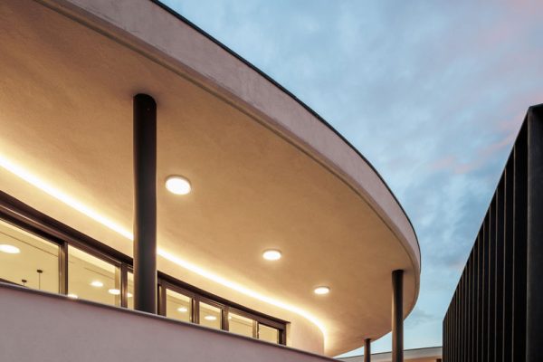 iluminación exterior vivienda en la rioja