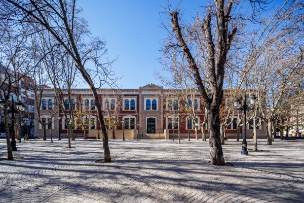 Fotografía fachada Este. Instituto Sagasta